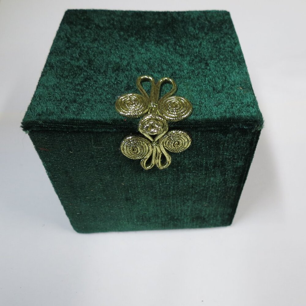 Wisemen Li Bien Hanging Ornament 2013 Pier One Christmas - Picture 4 of 6